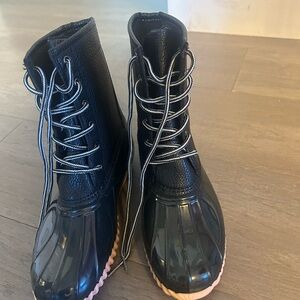 Sporto Black and Tan Lace-Up Winter Boots